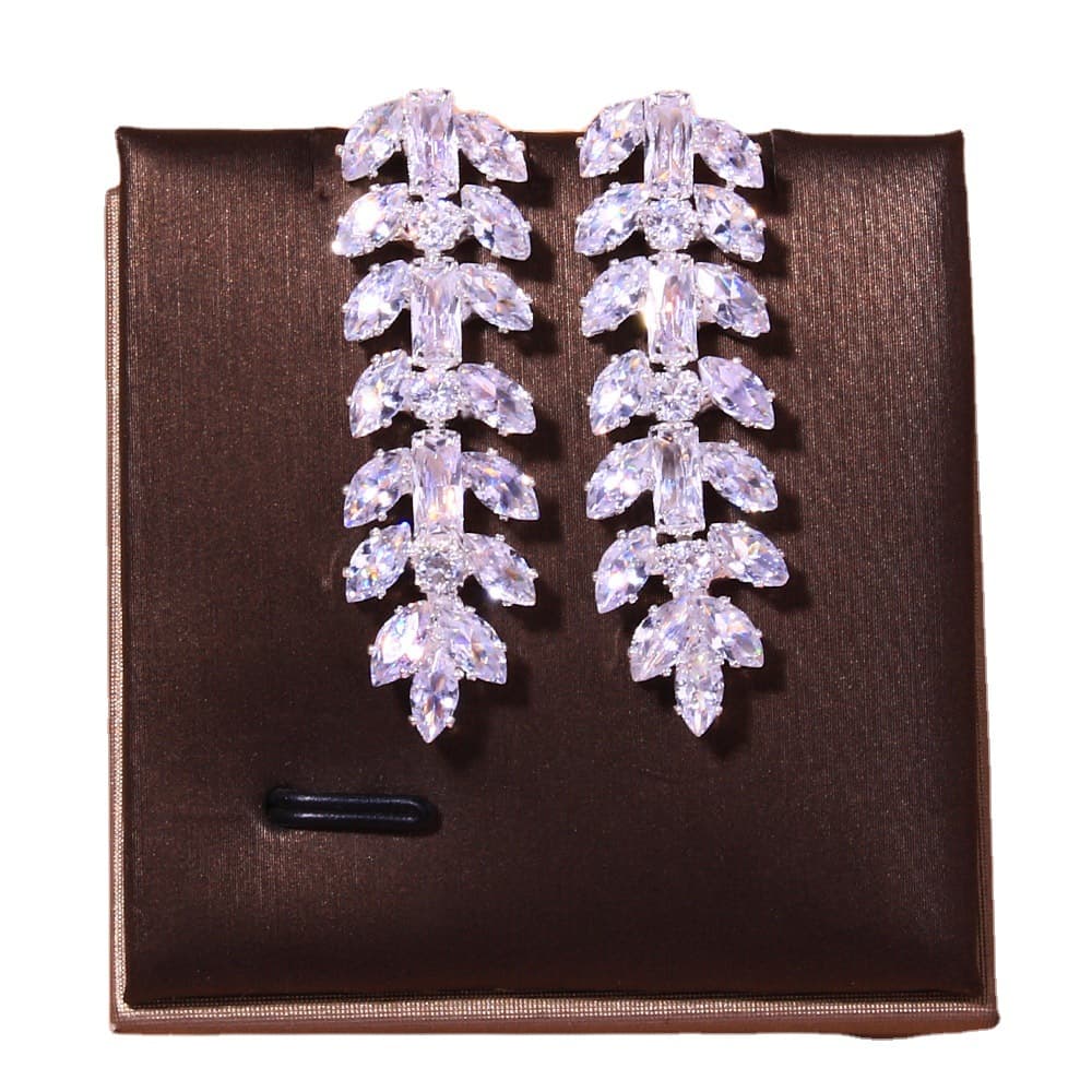 Null Set — Zircon Line Necklace 7