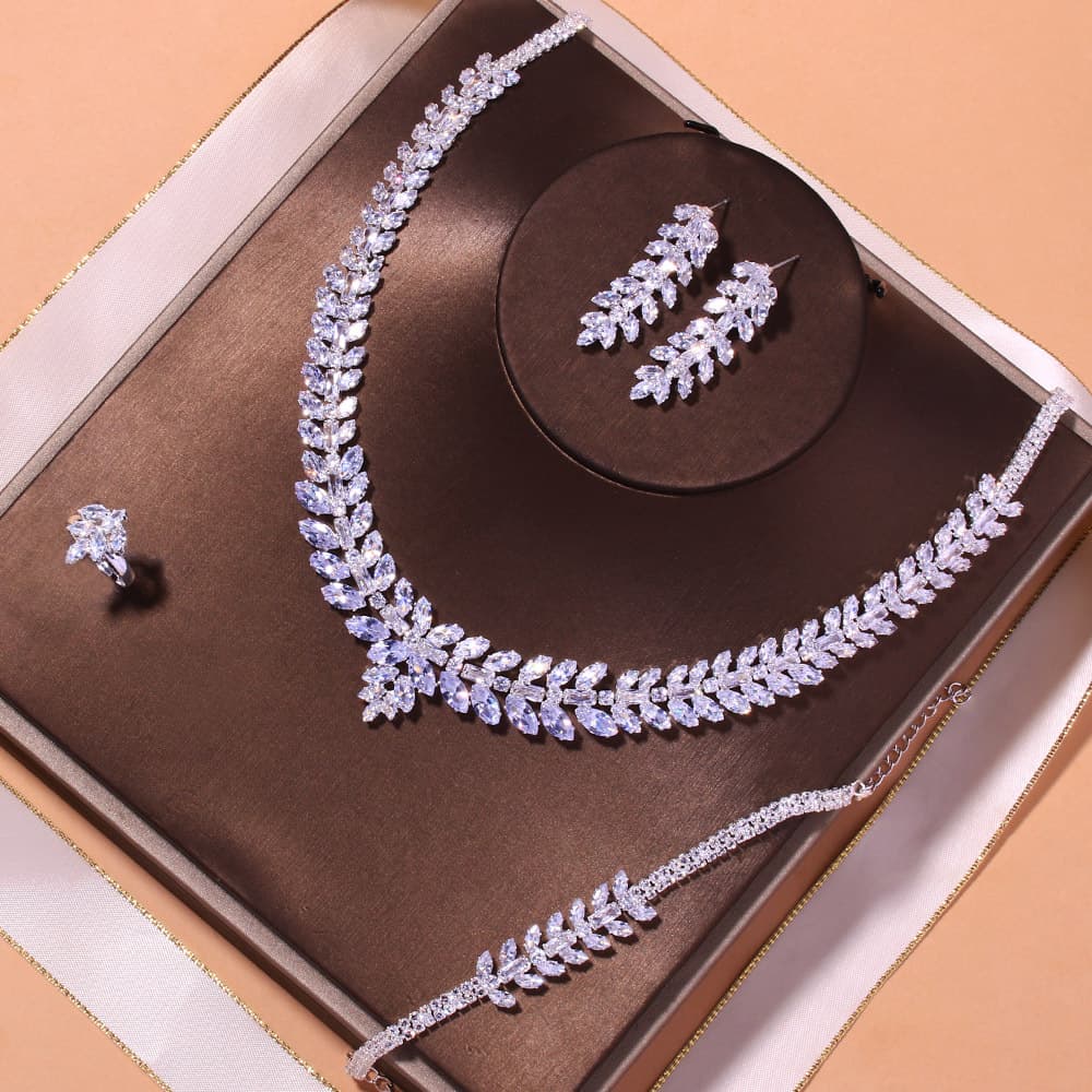 Null Set — Zircon Line Necklace 5